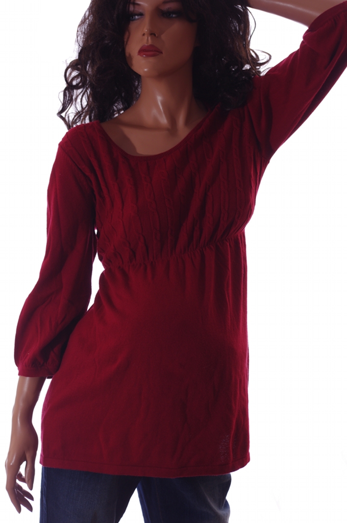  MAternityRedSweater.jpg
